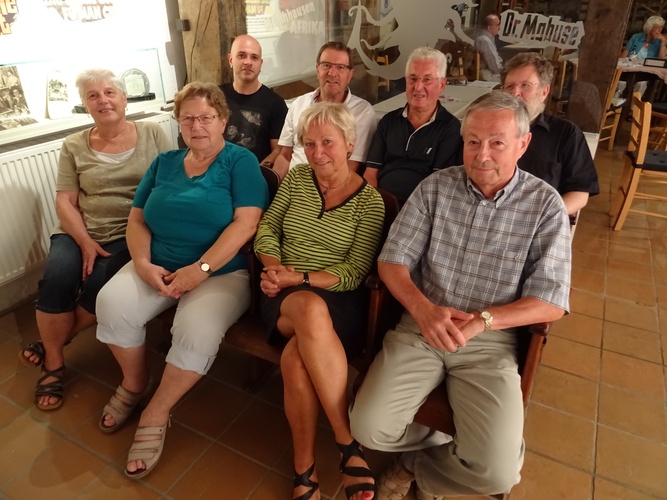 Der neue Vorstand ist fast der alte ...