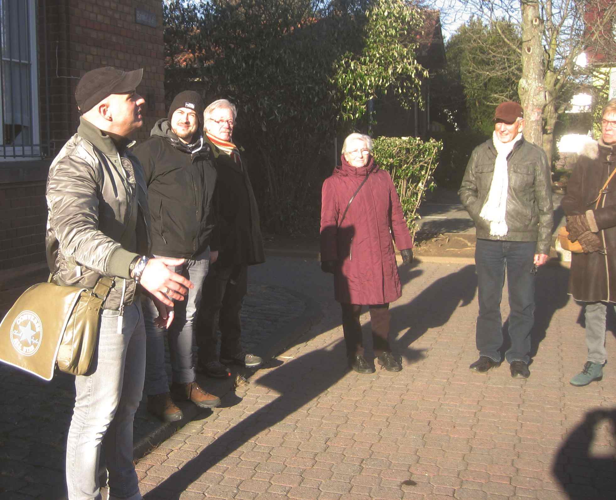 Begrüßung der Nieder-Röder Gäste am Bahnhof Münster